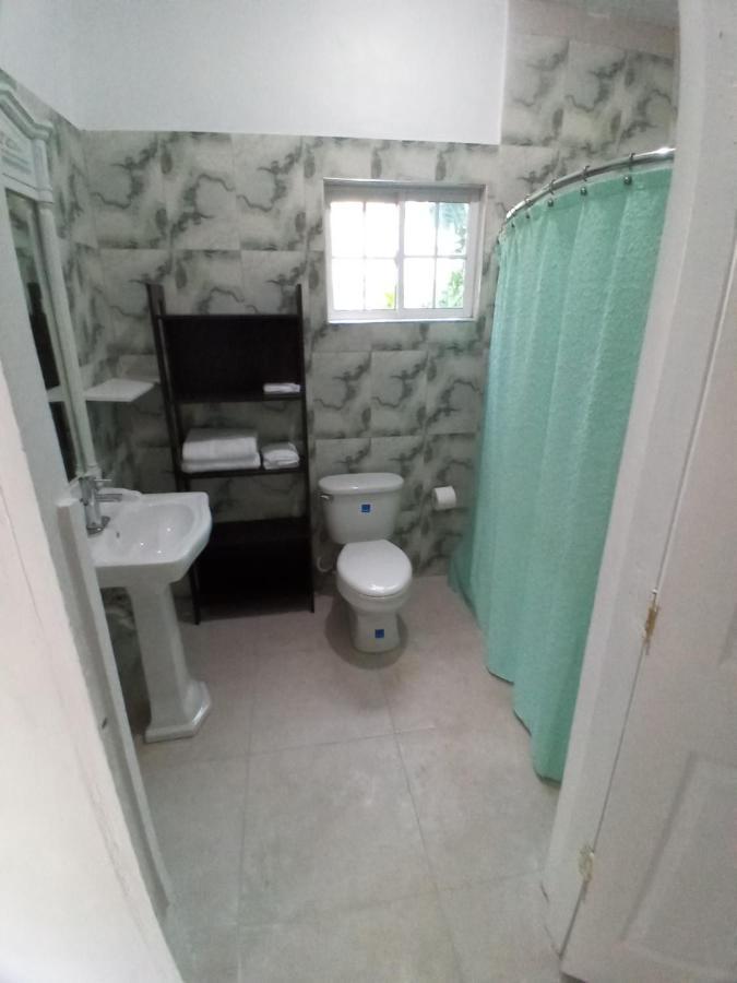 Grace Garden Guesthouse Ocho Rios Dış mekan fotoğraf